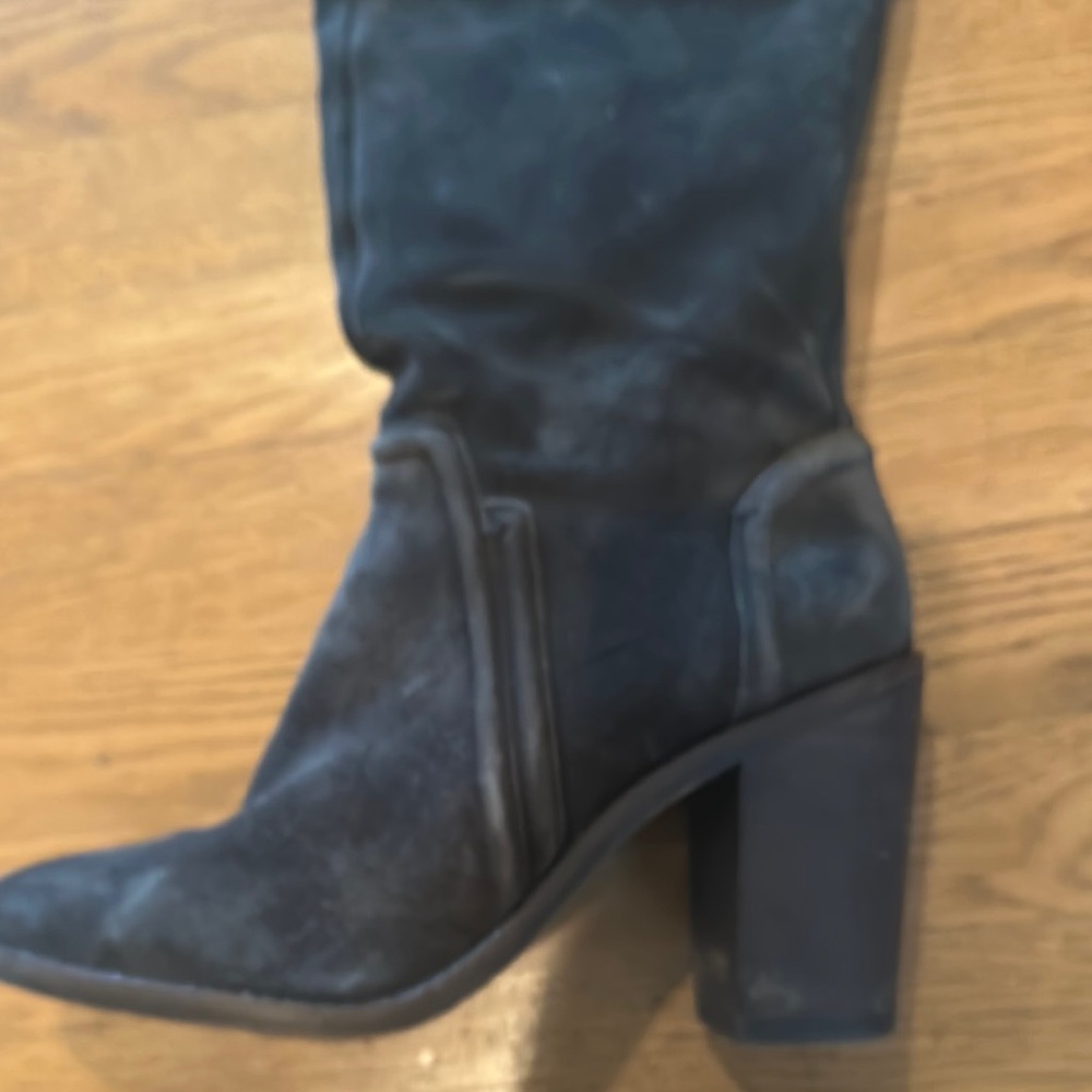 Women's Black Knee-High Boots